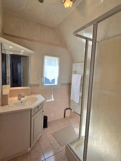 Holiday home Les Pieds Dans L'Eau Villa Saint-Quay-Portrieux France